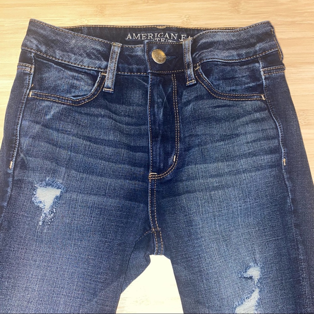 American Eagle Womens Super Stretch Distressed Jeans size 2